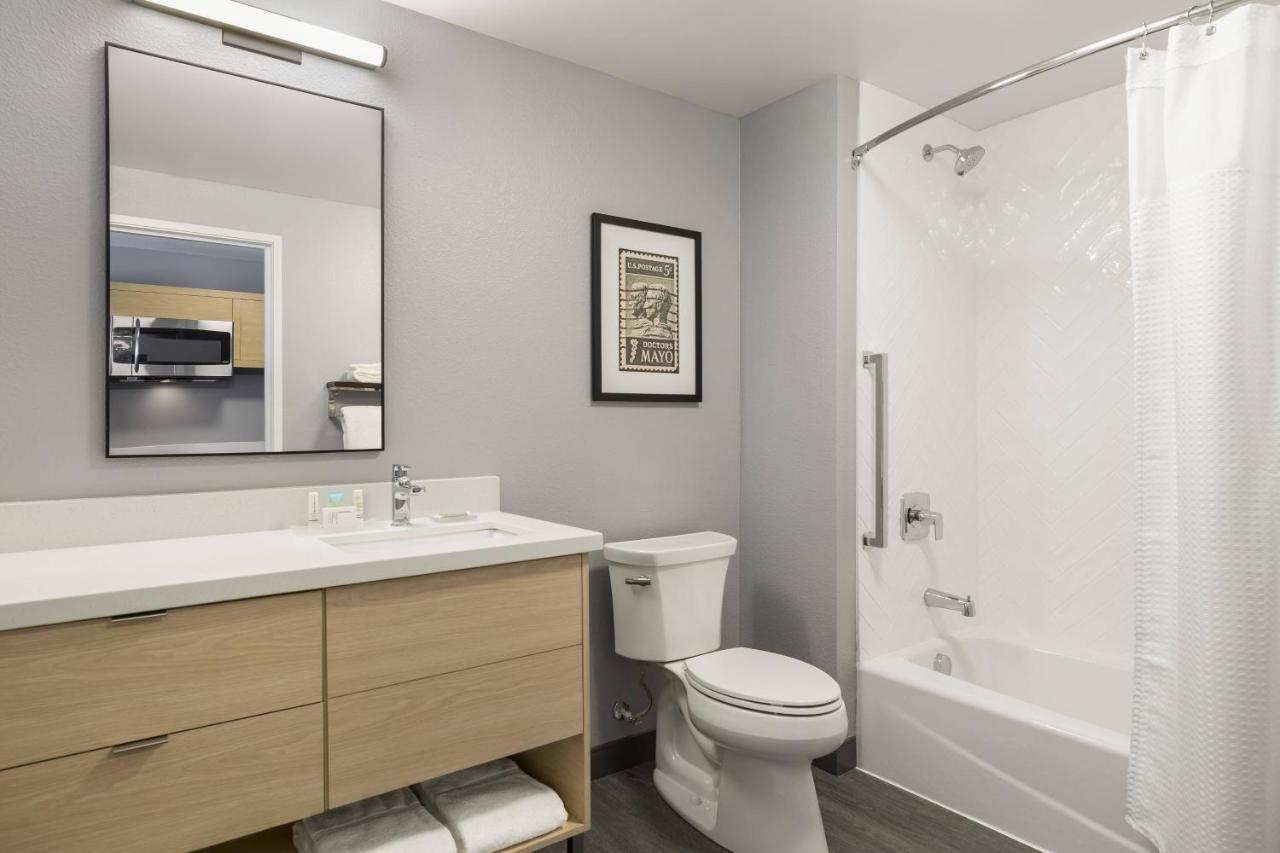 Towneplace Suites By Marriott Rochester Mayo Clinic Area Экстерьер фото