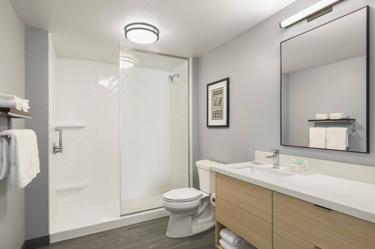Towneplace Suites By Marriott Rochester Mayo Clinic Area Экстерьер фото